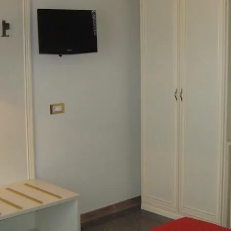 Appia Nuova 4*